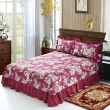 Load image into Gallery viewer, 100% Pure Cotton Ruffled Soft Bed Sheet Purple Floral Large Bedsheet Queen King size Bedsheet with Two Pillow Covers Flat sheet